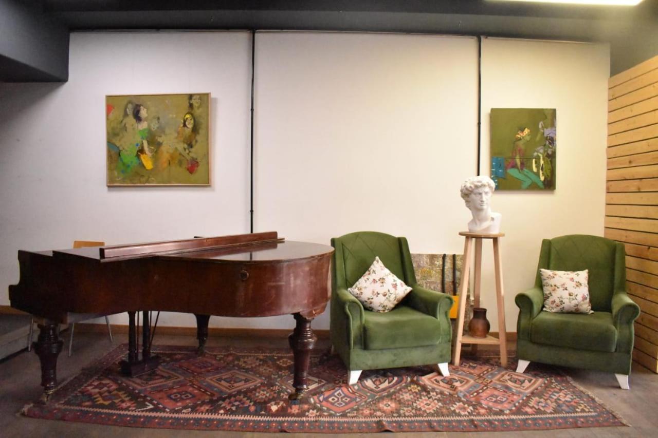 Loft Hostel Гюмри Екстериор снимка