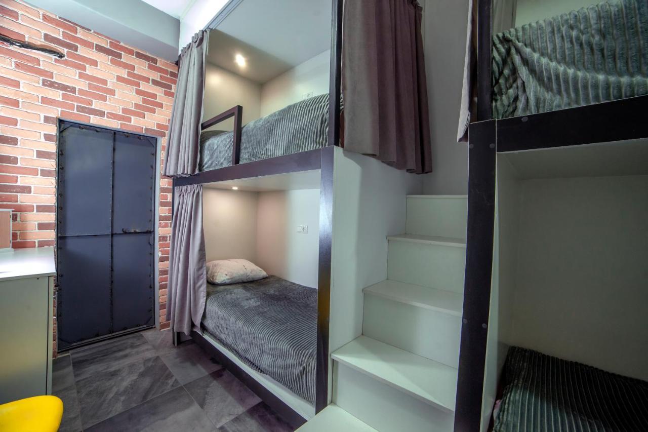 Loft Hostel Гюмри Екстериор снимка